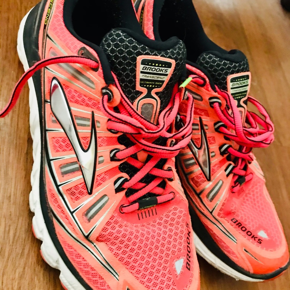 Men’s Brooks running shoes